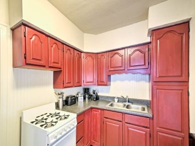 St. Petersburg Home 934428