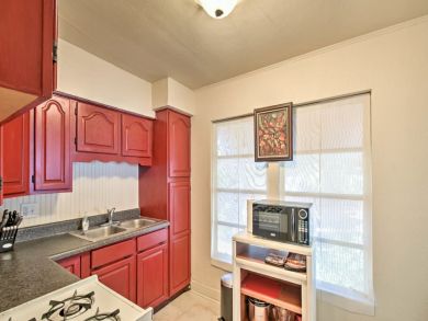 St. Petersburg Home 934428