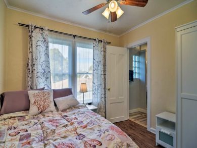 St. Petersburg Home 934444