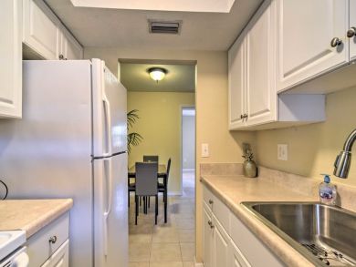 Perfect Gulf Getaway: Remodeled 1-Bedroom Condo Steps from the Beach