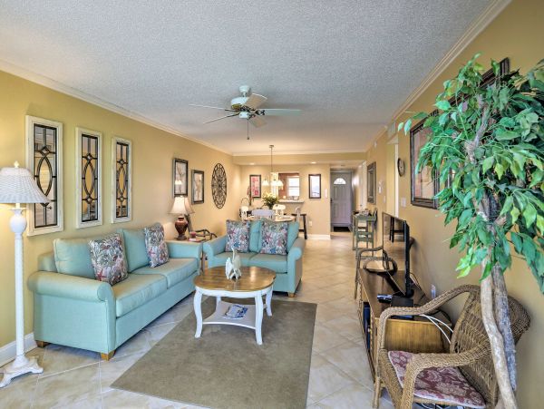 Englewood, Florida Beachfront Vacation Rental - Gulf Coast Condo with Private Beach Access