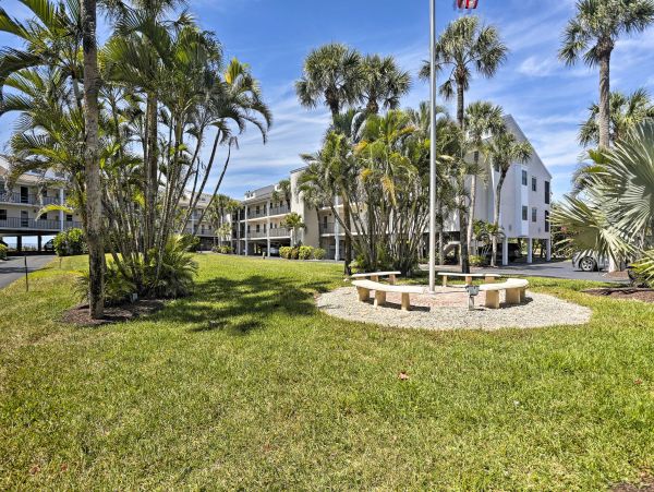 Englewood, Florida Beachfront Vacation Rental - Gulf Coast Condo with Private Beach Access