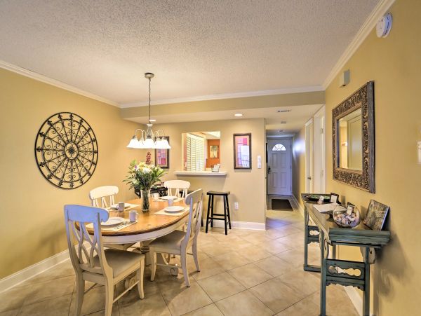 Englewood, Florida Beachfront Vacation Rental - Gulf Coast Condo with Private Beach Access