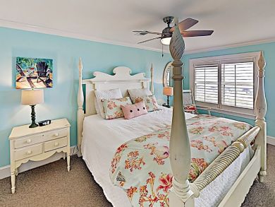 Destin Three Bedroom Beachfront Rental Condo
