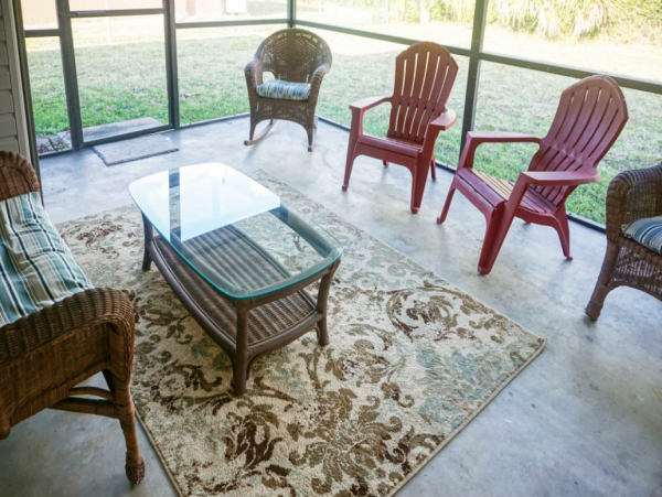 Two Bedroom Duplex in Cape Coral Walk to Swimming Beach!