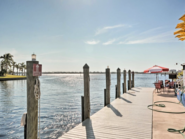 Two Bedroom Duplex in Cape Coral Walk to Swimming Beach!