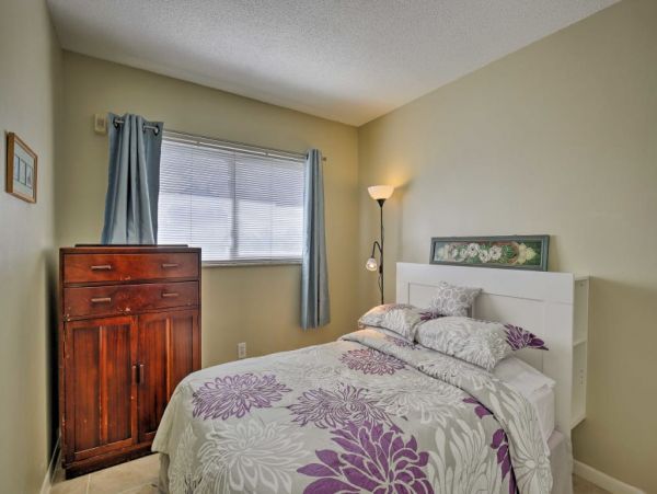 St. Petersburg Vacation Condo Two Bedroom