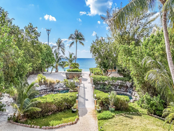 Islamorada Beachfront Four Bedroom Vacation Home