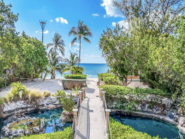 Islamorada Beachfront Four Bedroom Vacation Home