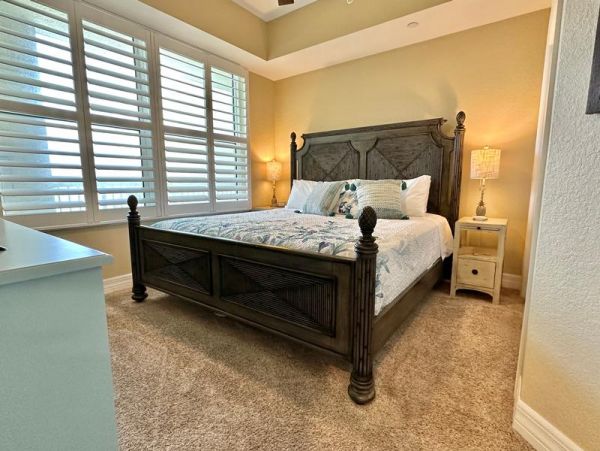 Three Bedroom Watefront Vacation Rental Condo in Clearwater