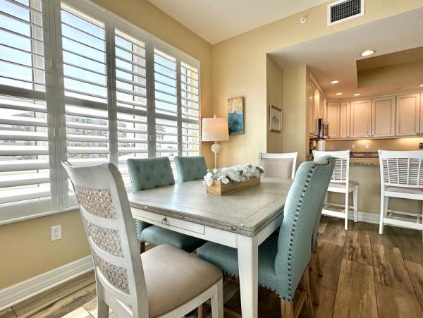 Three Bedroom Watefront Vacation Rental Condo in Clearwater