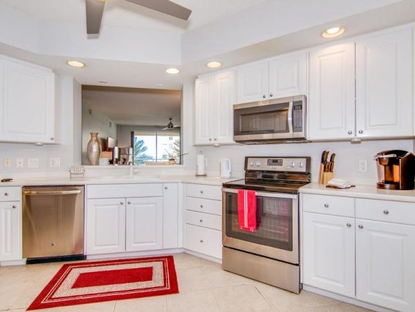Beach Views Vacation Condo in Clearwater Beach Three Bedroom