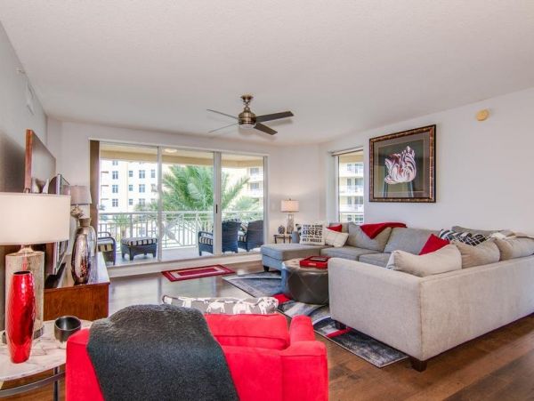 Beach Views Vacation Condo in Clearwater Beach Three Bedroom