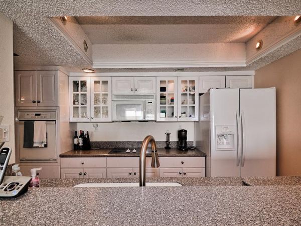 Lovely Views Clearwater Condo Sleeps 5 Guests