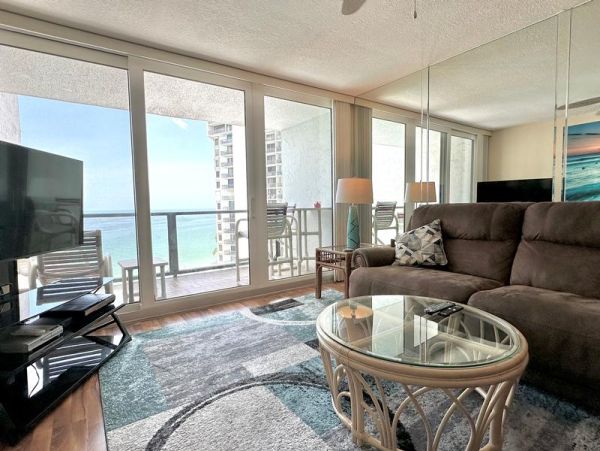 Two Bedroom Gulf Front Vacation Rental in Clearwater Beach