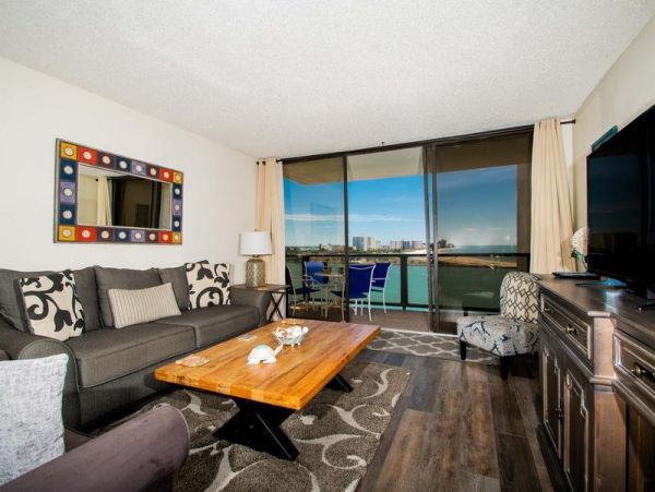 Gulf View Two Bedroom Vacation Condo in Clearwater Beach