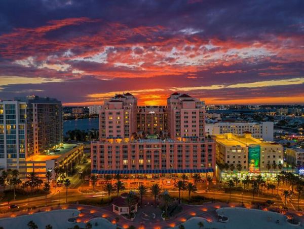 Clearwater Luxury Three Bedroom Condo Amazing Ocean Views