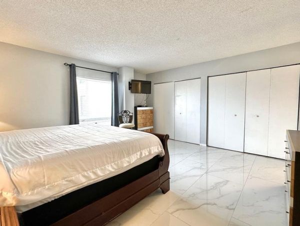 Clearwater Beach Two Bedroom Vacation Condo with Breathtaking Gulf View