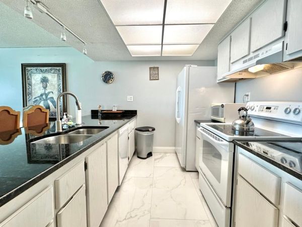 Clearwater Beach Two Bedroom Vacation Condo with Breathtaking Gulf View