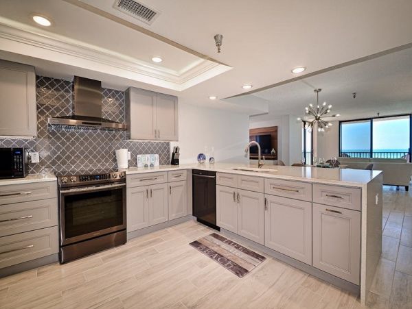Madeira Beach 2 Bedroom Condo Amazing Views