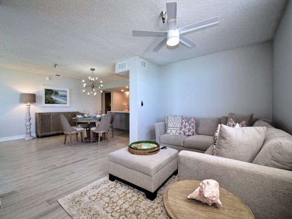 Madeira Beach 2 Bedroom Condo Amazing Views