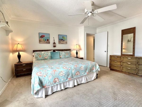 Delightful Water Views From This Amazing Condo in Clearwater Beach
