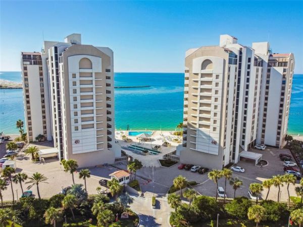 Delightful Water Views From This Amazing Condo in Clearwater Beach