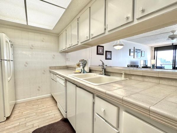 Delightful Water Views From This Amazing Condo in Clearwater Beach