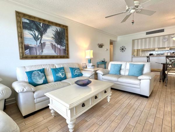 Delightful Water Views From This Amazing Condo in Clearwater Beach