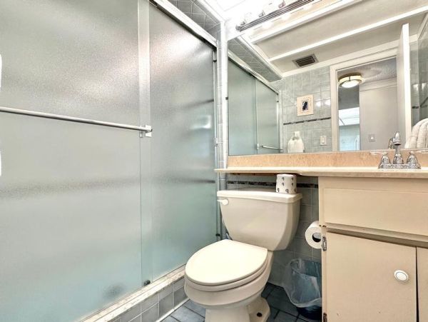 Delightful Water Views From This Amazing Condo in Clearwater Beach