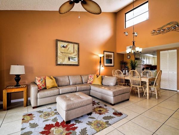 Spacious Beach Two Bedroom Condo with Balcony