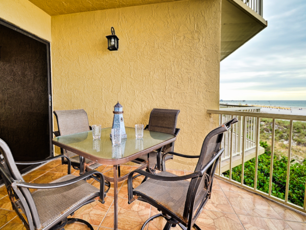 Beachfront Condo 2 Bedrooms at Clearwater Beach