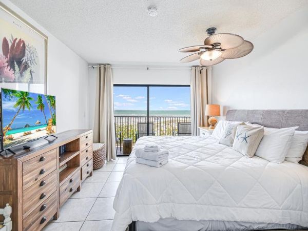 Clearwater Beach Stunning Gulf Front Three Bedroom Condo