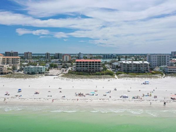 Clearwater Beach Stunning Gulf Front Three Bedroom Condo