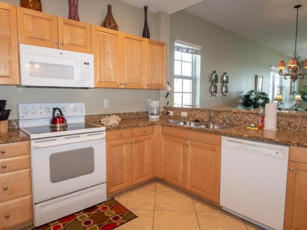 Clearwater Waterfront Condo for 8 Guests