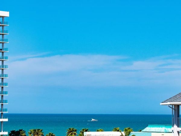 Clearwater Waterfront Condo for 8 Guests