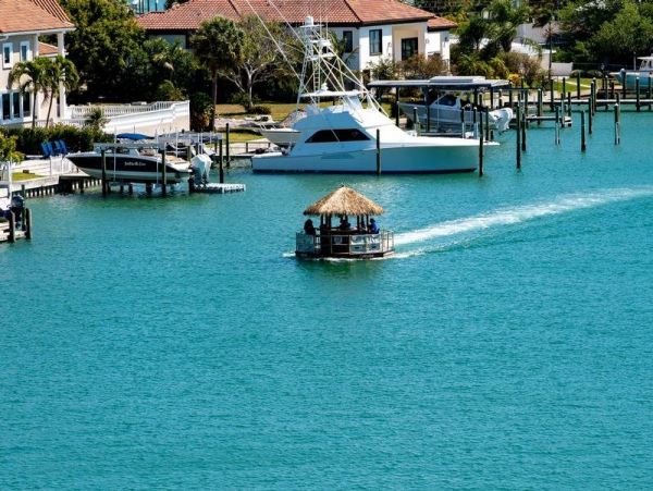 Clearwater Waterfront Condo for 8 Guests