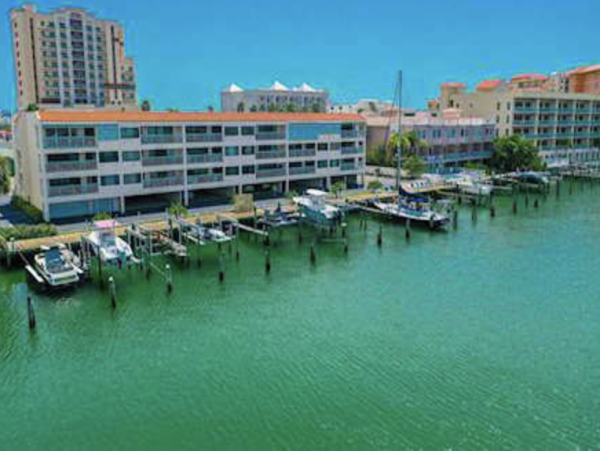Clearwater Waterfront Three Bedroom Three Bathroom Amazing Views