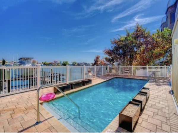 Clearwater Waterfront Three Bedroom Three Bathroom Amazing Views