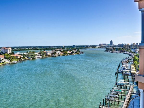 Bayfront Luxury Condo in Clearwater
