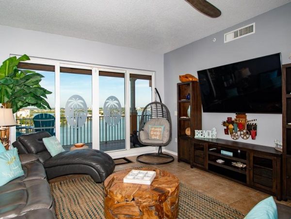 Bayfront Luxury Condo in Clearwater