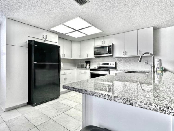2 bedroom - 2 bathroom condo across the street from the beach