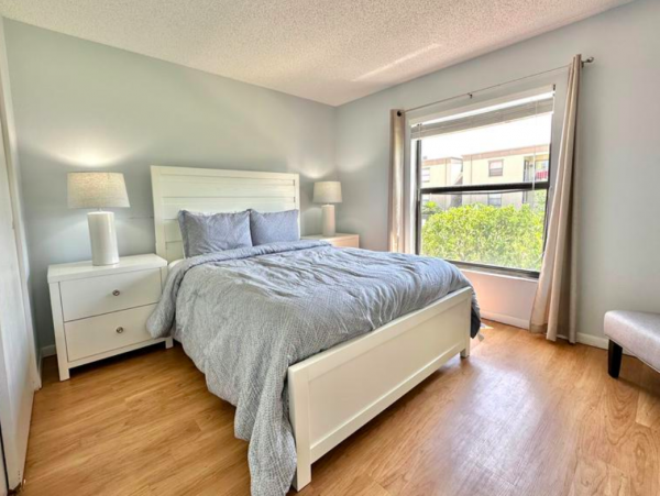 2 bedroom - 2 bathroom condo across the street from the beach