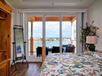 Clearwater Condo 935023