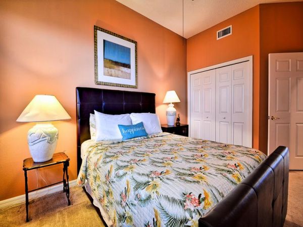 Harbor Views and easy access to beach