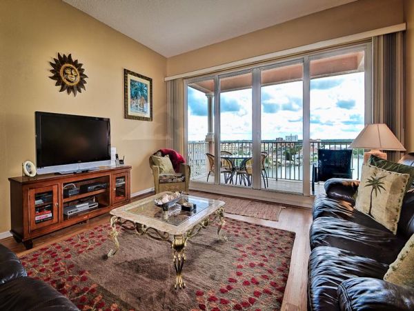 Harbor Views and easy access to beach
