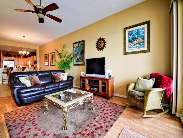 Harbor Views and easy access to beach