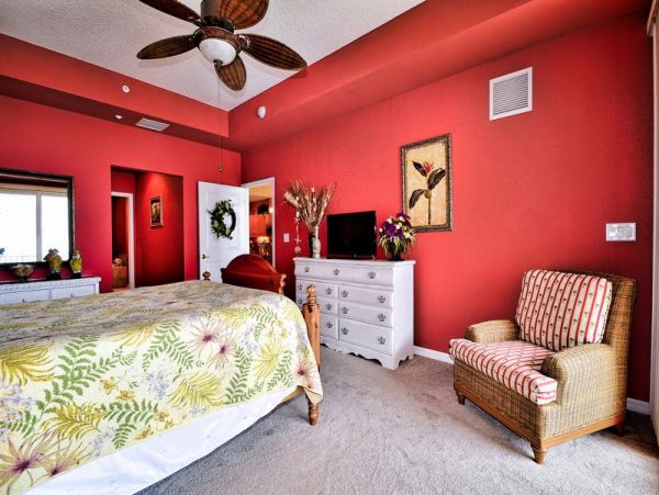 Harbor Views and easy access to beach