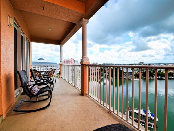 Harbor Views and easy access to beach