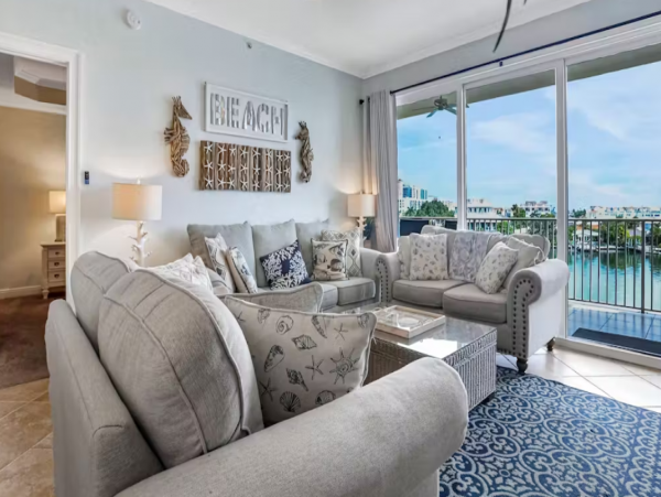 Waterfront Vacation Condo with 3 Bedrooms in Clearwater Beach
